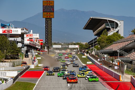 #19 - Iron Lynx - Leonardo PULCINI - Michele BERETTA - Pierre-Louis CHOVET - Lamborghini Huracan GT3 EVO2 - GOLD, #32 - Team WRT - Dries VANTHOOR - Sheldon VAN DER LINDE - Charles WEERTS - BMW M4 GT3 - PRO, #51 - AF Corse - Francorchamps Motors - Alessio  | SRO Motorsports Group