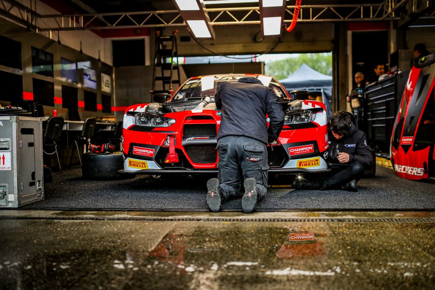 #32 - Team WRT - BMW M4 GT3 - PRO, Set Up, Team
